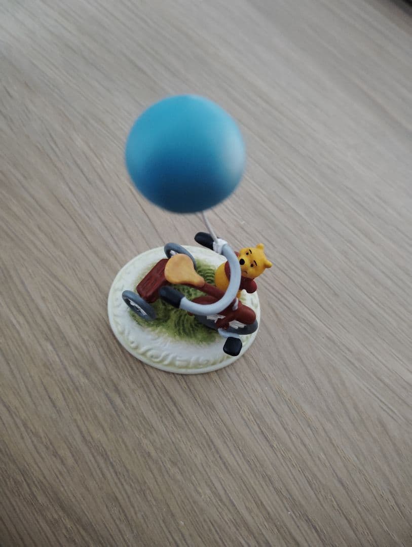 くまのプーさん 自転車 フィギュア 風船付き　オルショウスキー