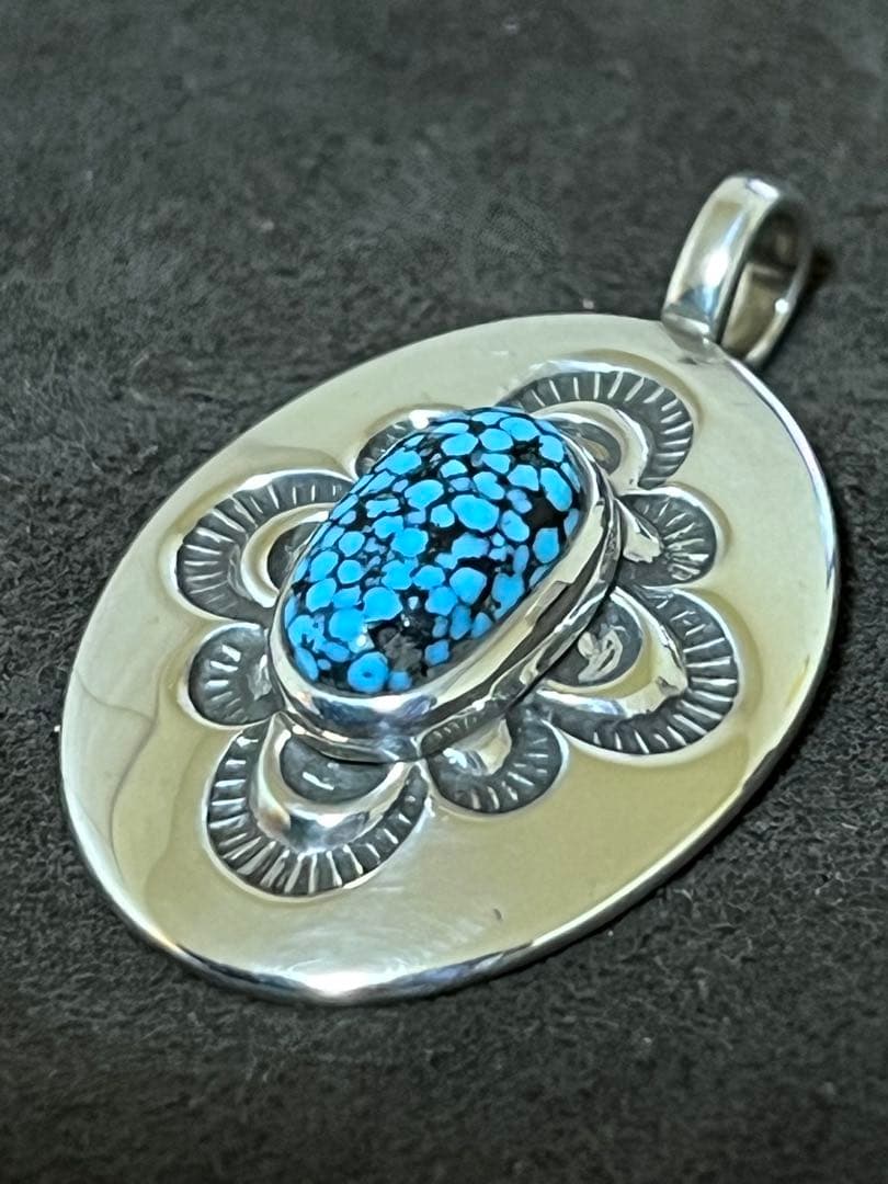 最終値下げ！ジェニファーカーティスナチュラルキングマンターコイズペンダントトップ