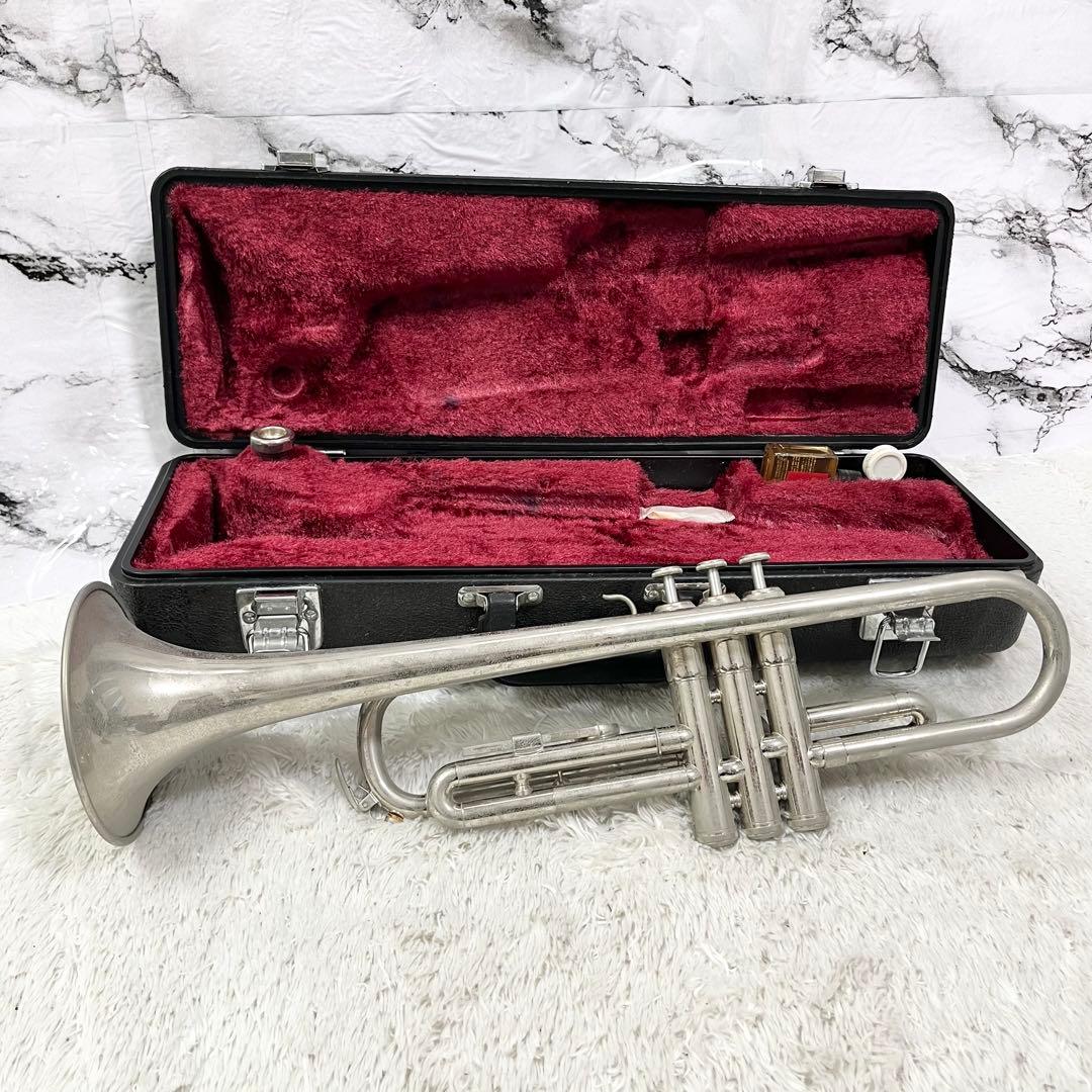 YAMAHA ヤマハ YTR1310トランペット/マウスピース　付き