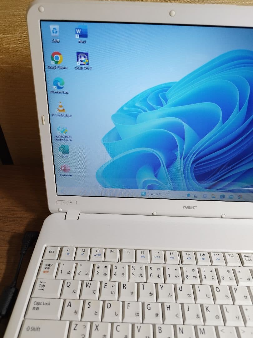 NEC LS150DS6W パソコン