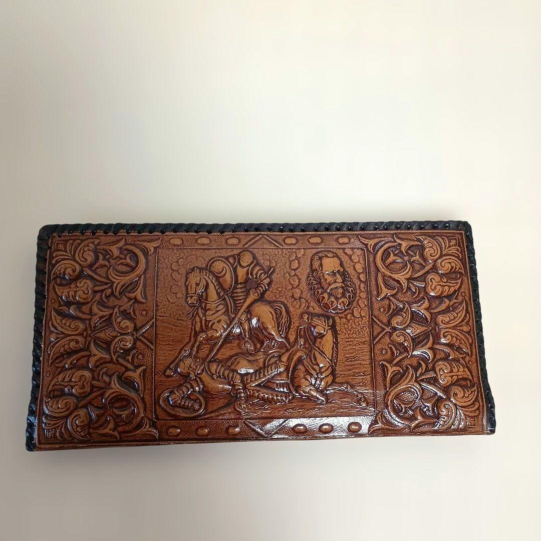 スペイン？型押し長財布　ヴィンテージ