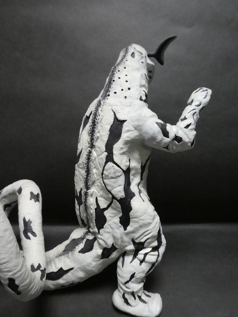 ビリケン商会　エレキング　塗装済み完成品