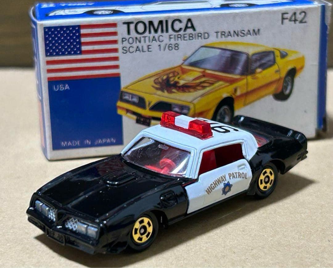 トミカ 青箱 ポンティアック ファイアーバード トランザム ポリスカー