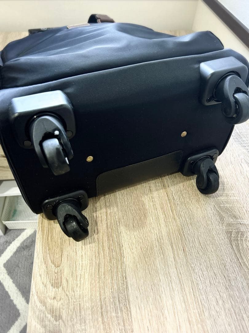 【極美品】MACKINTOSH 黒 キャリーケース　ユニセックス