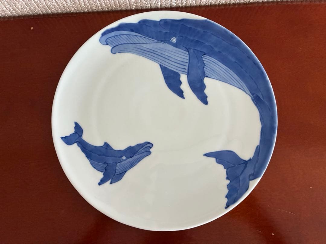 有田焼　渓山窯　染め付けナガスクジラ　プレート　皿