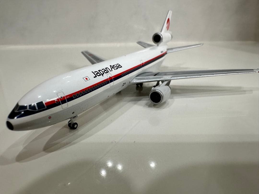 日本アジア航空DC-10-40ダイキャストモデル1/400