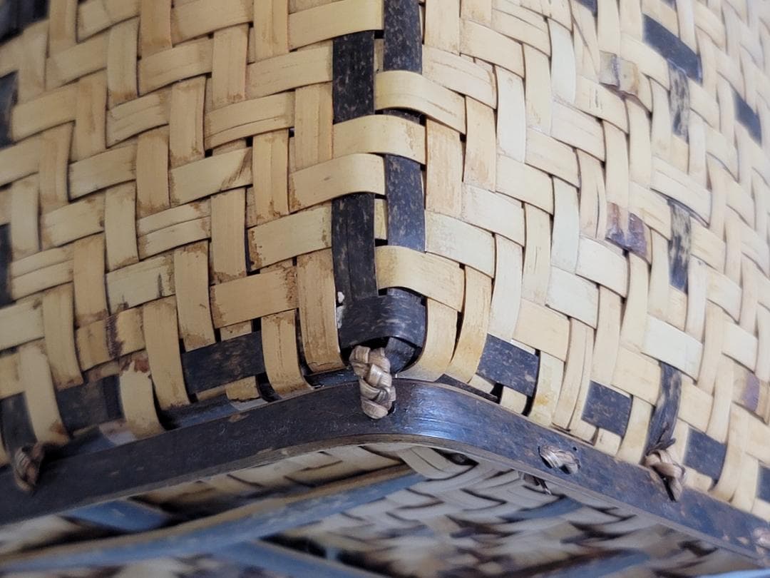 東山麓 東竹園斎作 四方形白錆花籠 共箱 美品 DT607