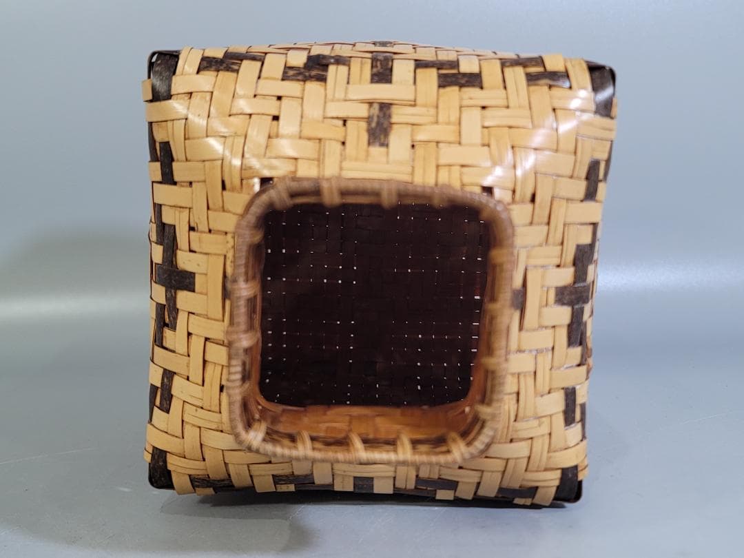 東山麓 東竹園斎作 四方形白錆花籠 共箱 美品 DT607