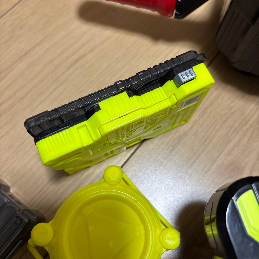 ビルドドライバー　ゼロワンドライバー　デザイアドライバー　ブーストマグナム