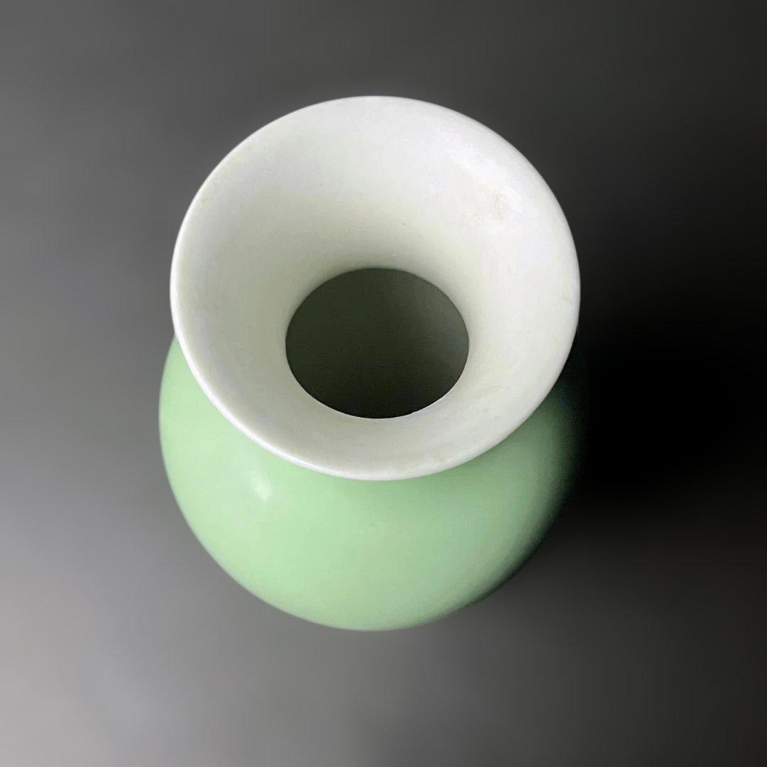 唐物 粉青釉瓶 大清康煕年製 款 中国美術 古玩 SH86