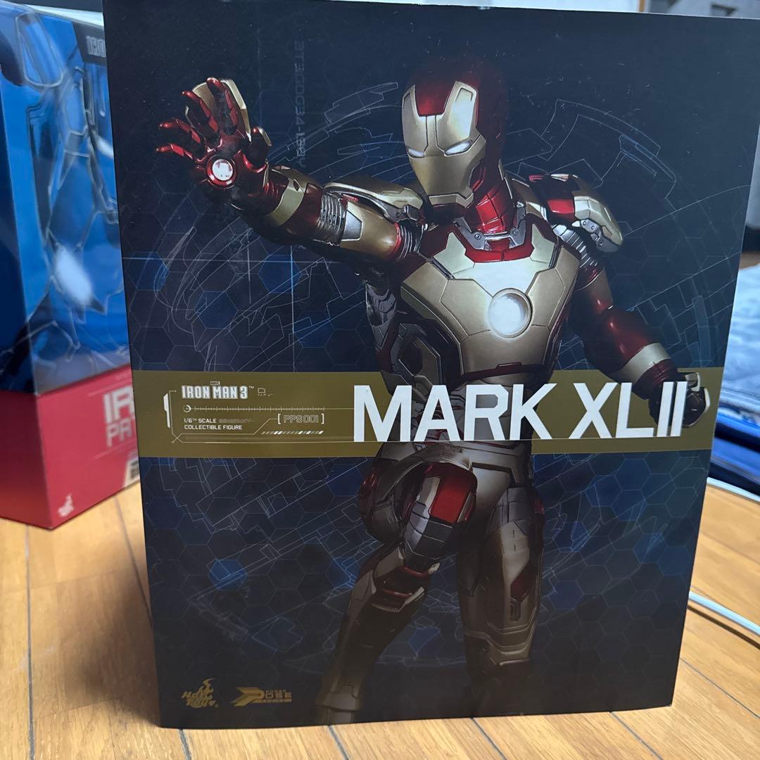 アイアンマン3 MARK XLII ホットトイズフィギュア