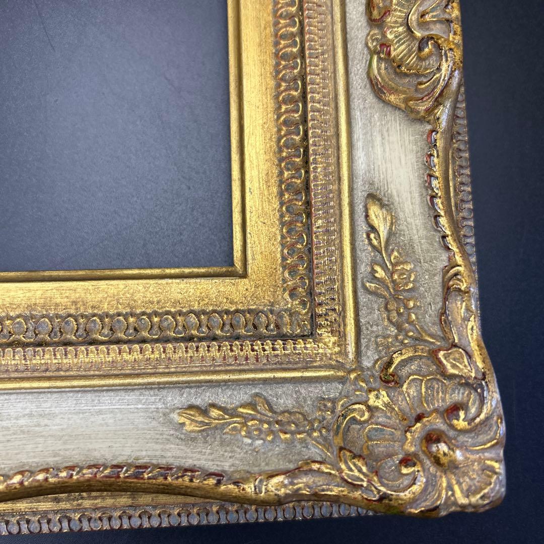 額縁　金色　小サイズ　ビンテージ、アンティーク調