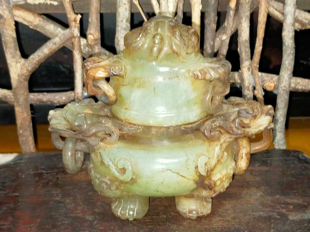 ♥値下げ！♥玉石♥　獅子　香炉　緑石　翡翠　骨董　古玩