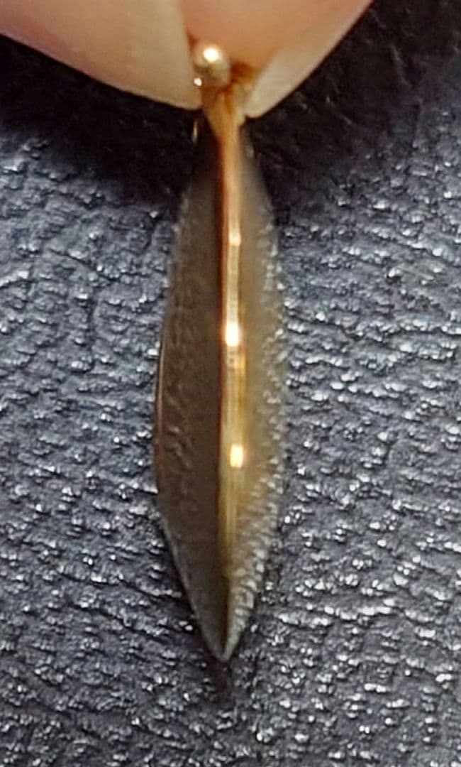 ウノアエレ　ゴールド フープピアス