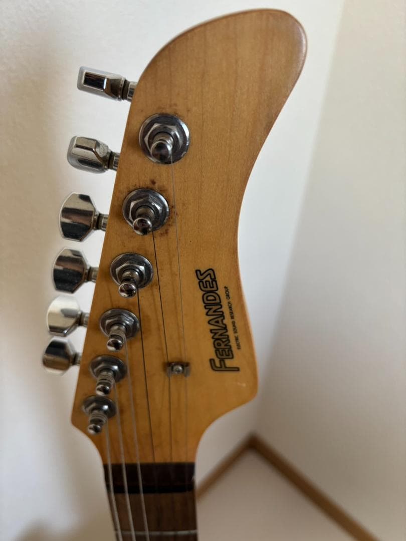 フェルナンデス ストラトキャスター エレキギター 黒 FERNANDES