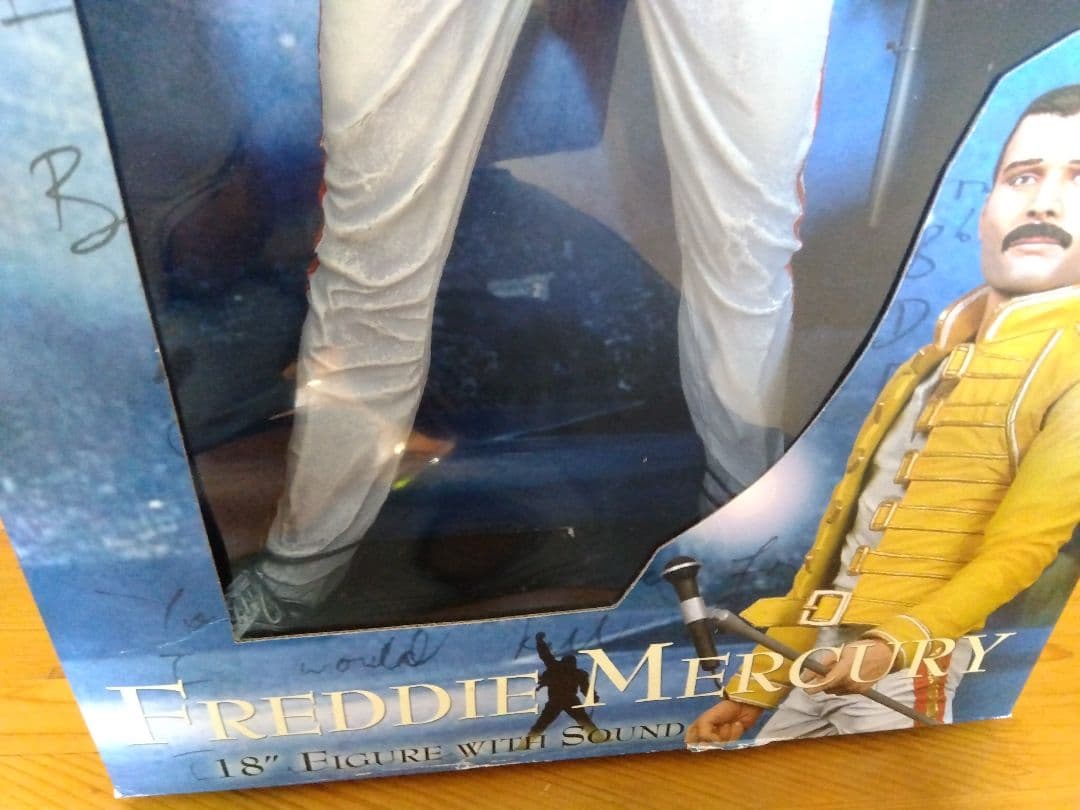 ●フレディー・マーキュリー NECA ネカ フィギュア 18インチ サウンド
