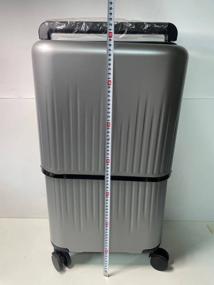 スーツケースVELO 可変式 TSAロック搭載 シルバー