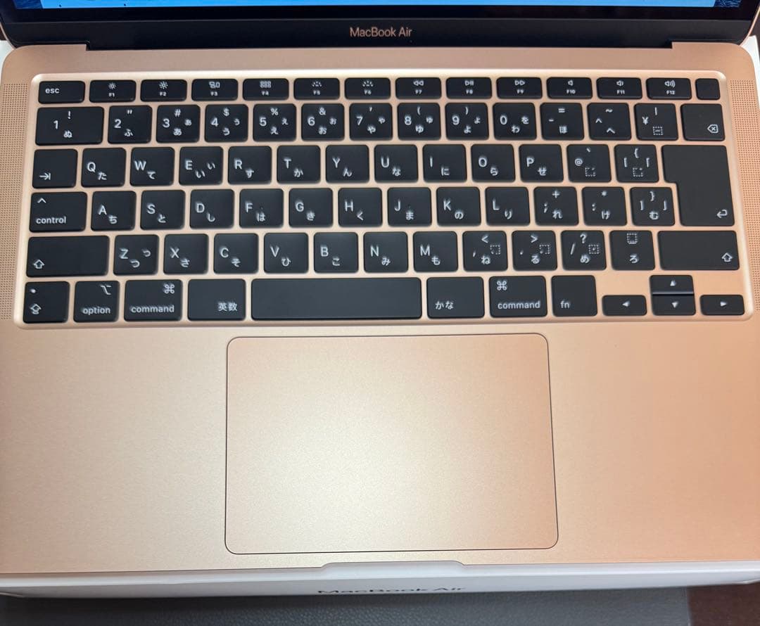 MacBook Air 2020。13インチ。500GBストレージ