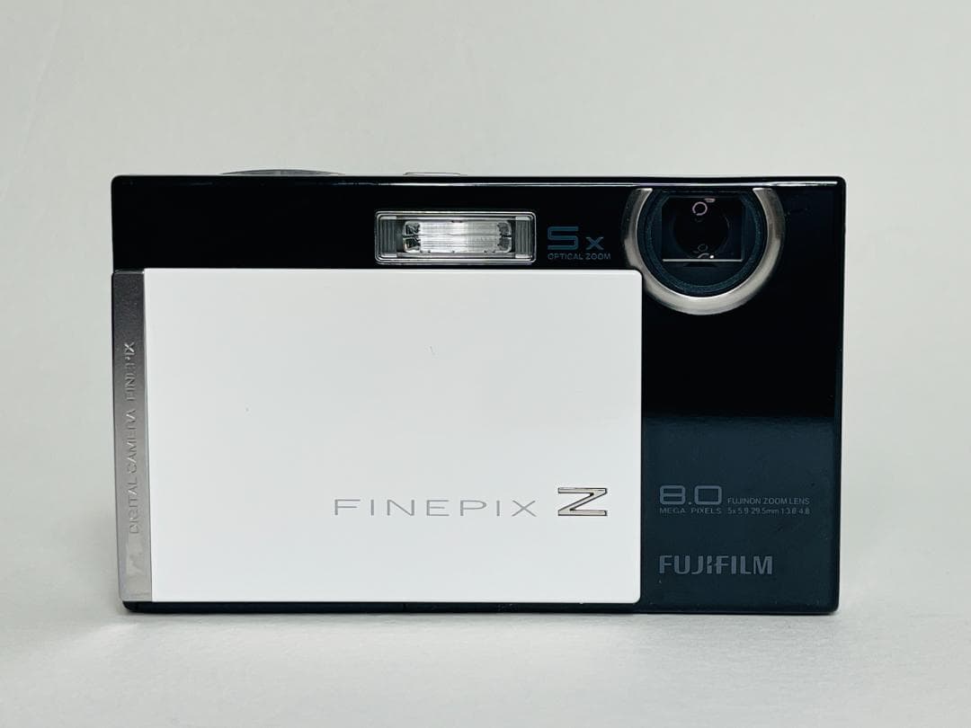 FUJIFILM FinePix Z100fd ブラック ホワイト デジカメ