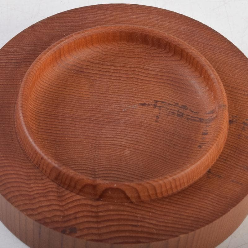 茶道具　飛騨一位一刀彫　川上彫房　香合　在銘　共箱　V　8797