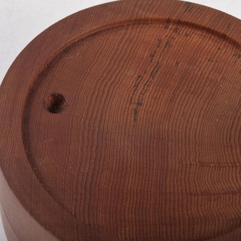 茶道具　飛騨一位一刀彫　川上彫房　香合　在銘　共箱　V　8797