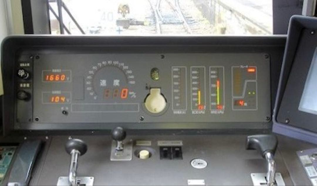 O*D様 新春初売り！！　JR 運転台機器（メーターパネル一式）