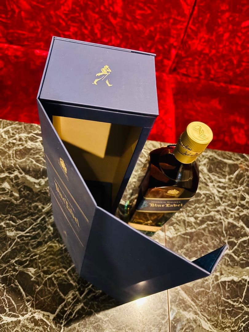 ジョニーウォーカー ブルーラベル ウイスキー ブレンデッド スコッチ 箱付き