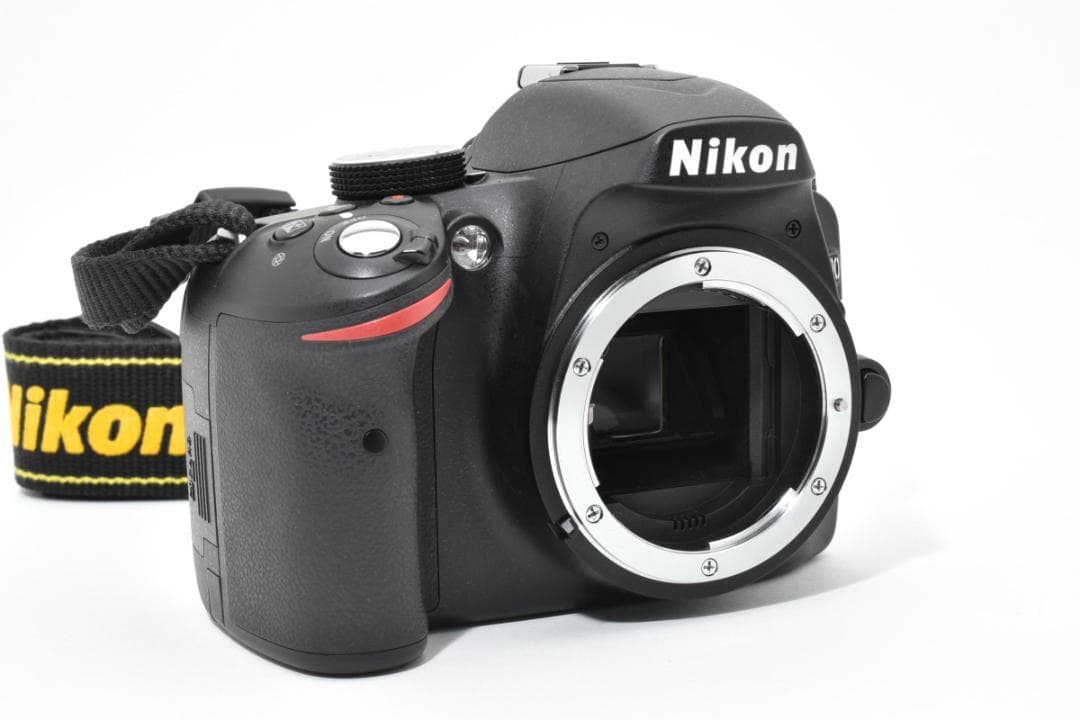 ★撮影枚数3885枚・超美品★ ニコン D3200 ボディ #20550