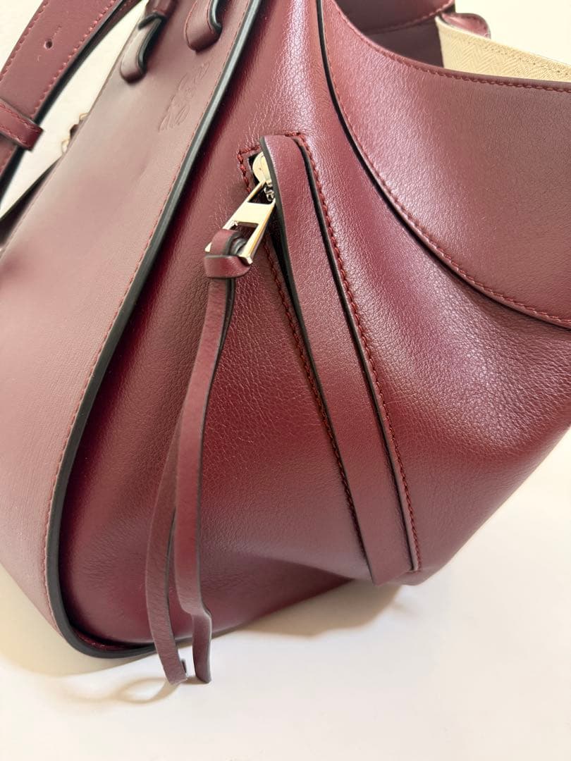 【新品未使用】☆LOEWE HAMMOCK SMALL BAG ☆バーガンディ