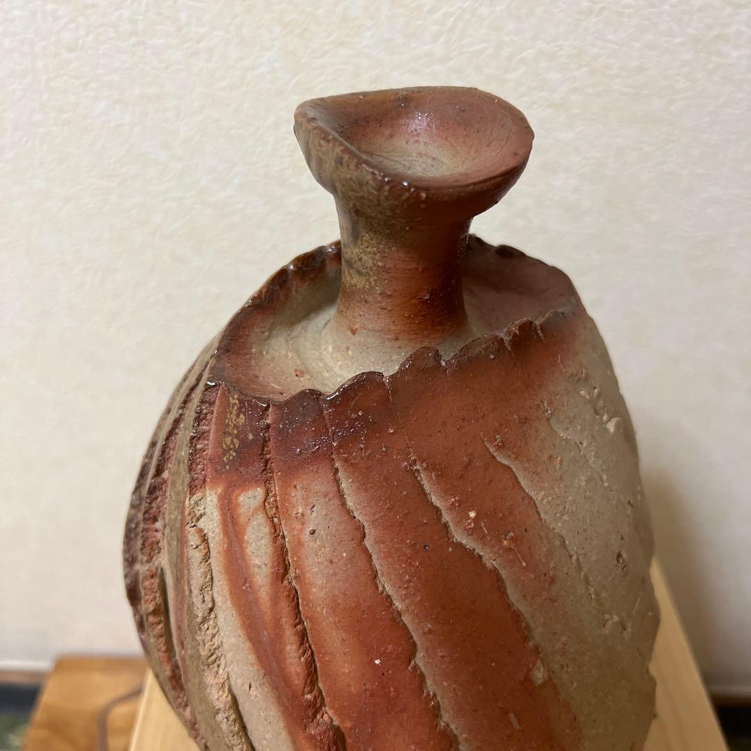 隠崎隆一　備前鎬花入