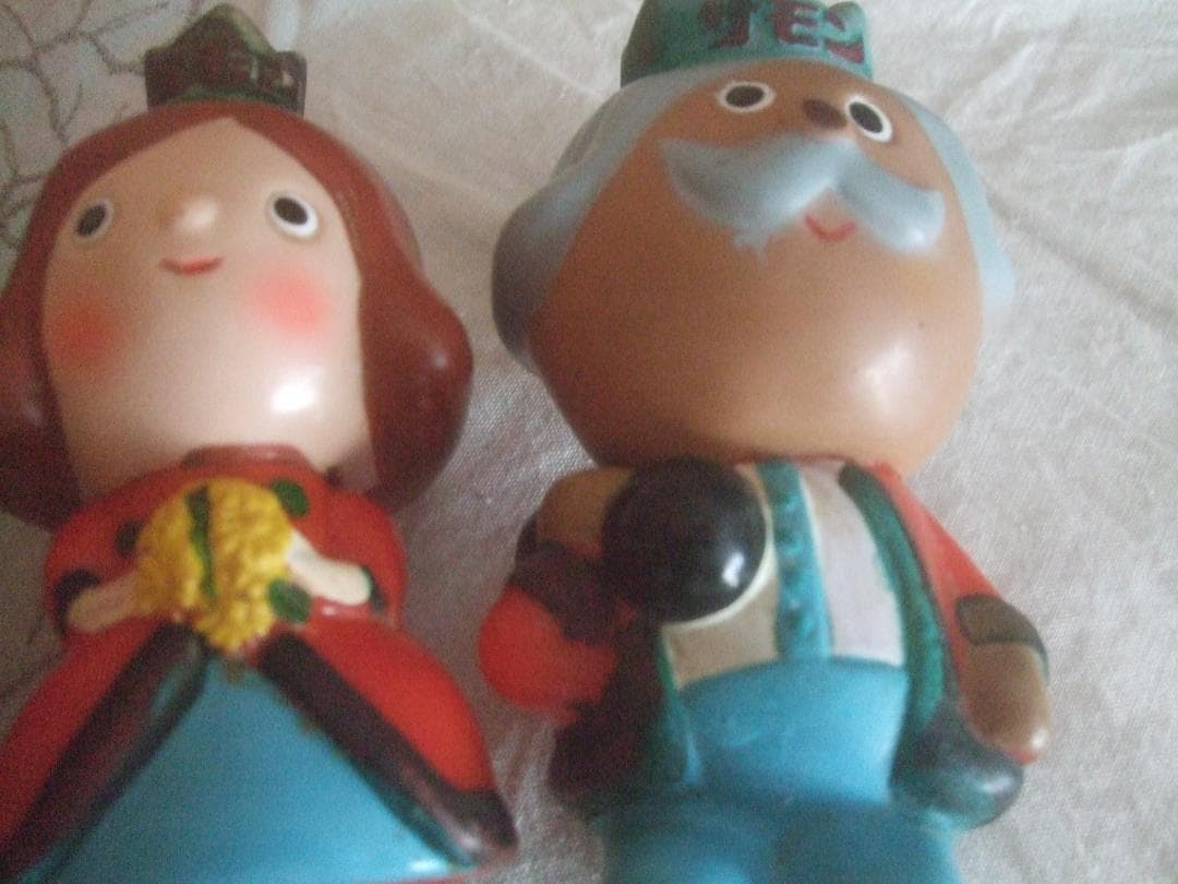 サモン★王様2個＆お妃さま1個★ ソフビ人形 ★貯金箱 ★3体セット
