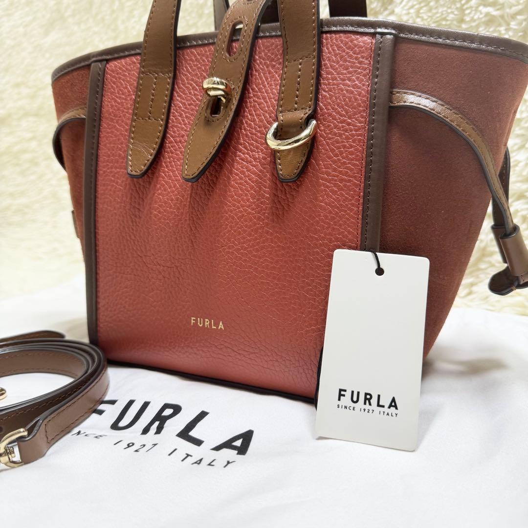 フルラ NET ミニ ショルダーバッグ シボ革 ターンロック ボルドー スエード