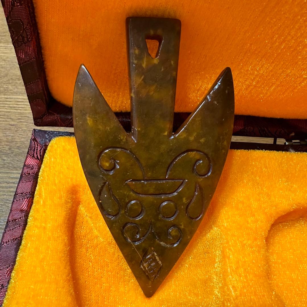 天然石彫刻　２点セット　収納箱付き