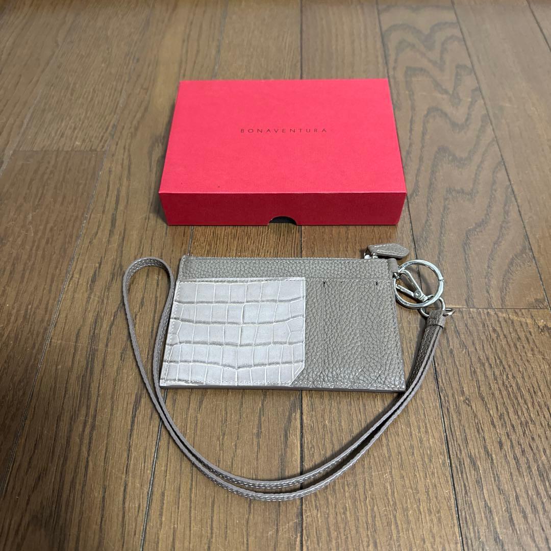 ボナベンチュラ　ミニジップウォレット　ストラップ付き