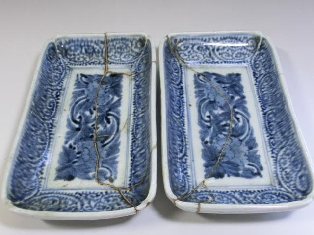 皿■伊万里染付蛸唐草牡丹紋長皿 富責長春 直し有り2客 時代物 骨董(江戸期)■