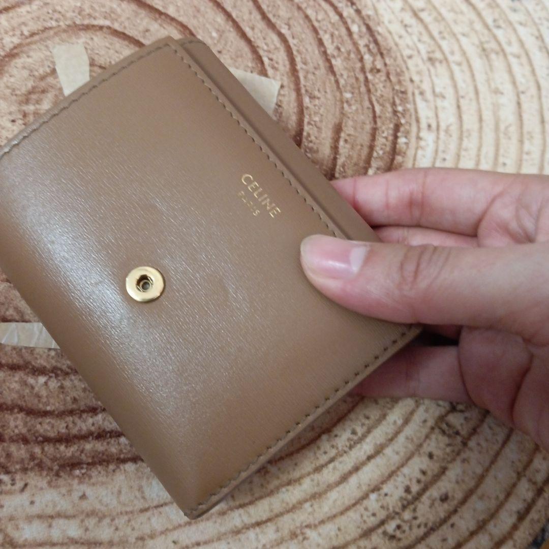 セリーヌベージュ レザー 三つ折り財布 ゴールド金具