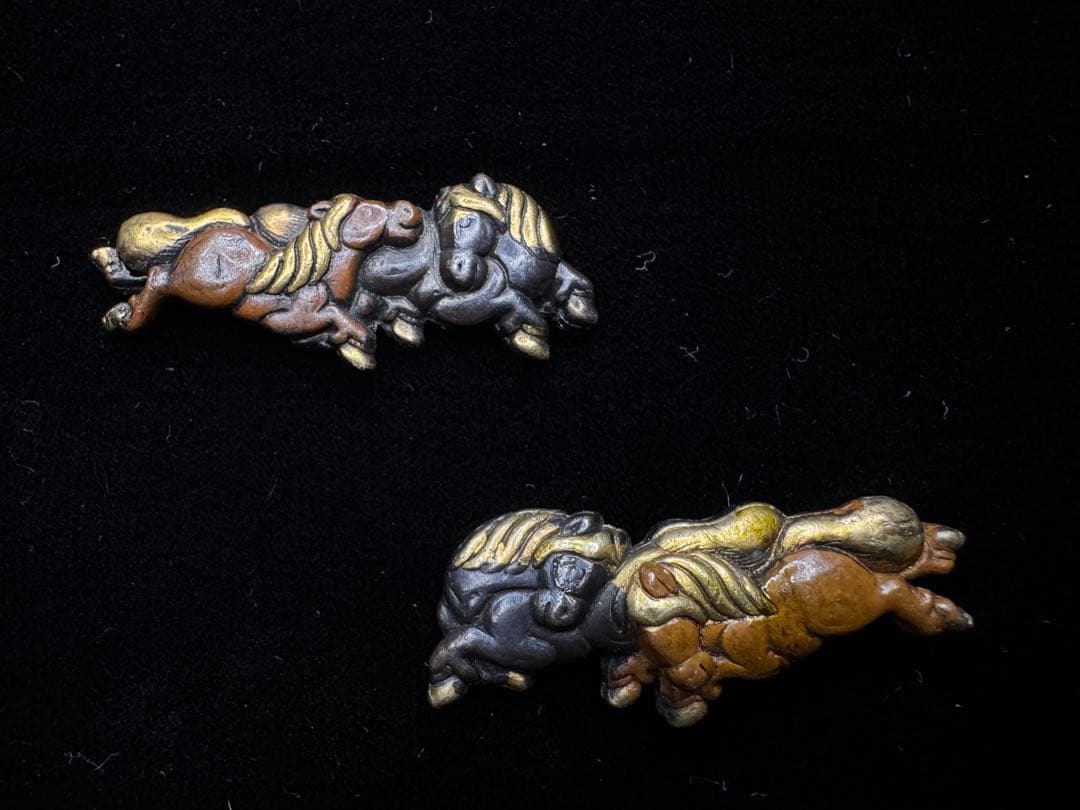 二匹馬図 目貫 刀装具 日本刀 刀剣 骨董 古美術 江戸期 無銘