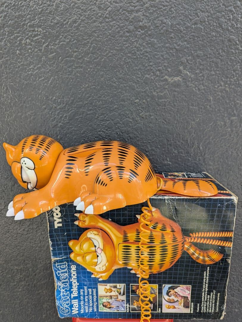 【ガーフィルド、超レア壁掛け電話機(ジャンク品)】1981 米国買付け 中古美品