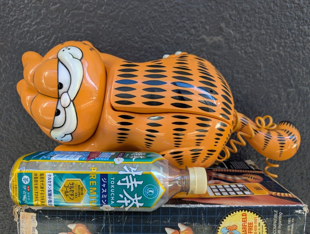 【ガーフィルド、超レア壁掛け電話機(ジャンク品)】1981 米国買付け 中古美品