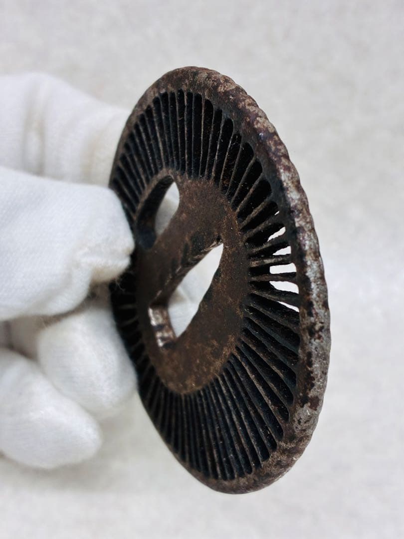 Z04）当時物 刀装具 早乙女 阿弥陀透かし鍔