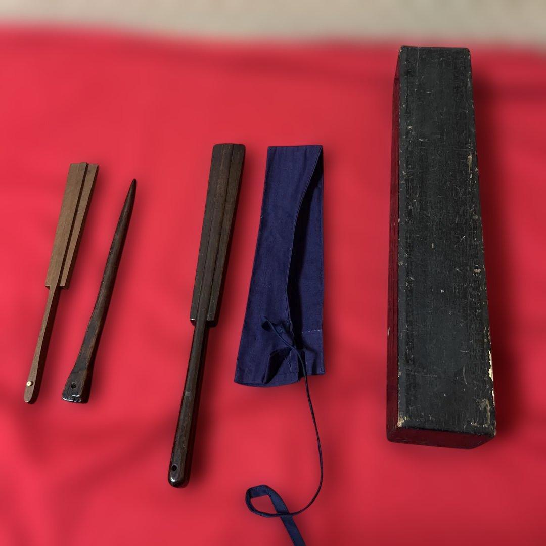 古美術　骨董品　鉄扇木製　時代箱