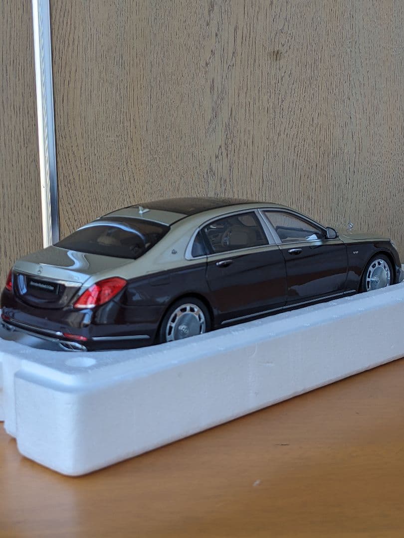 自動車 ALMOST REAL1/18 Mercedes-Maybach S-Class