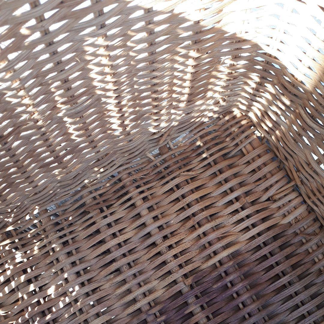 さとちゃん／ラタン 大きいかご 昭和レトロ 犬 籠 自然素材 バスケット