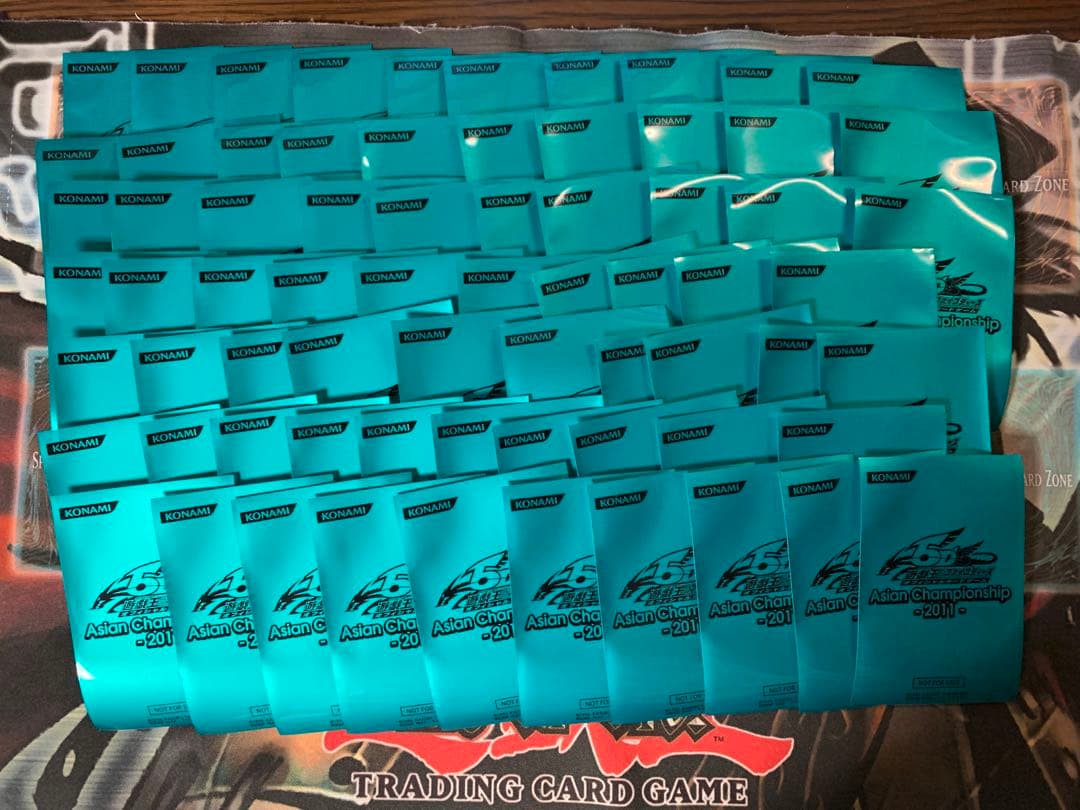 遊戯王　スリーブ　限定　アジアチャンピオンシップ2011 70枚入
