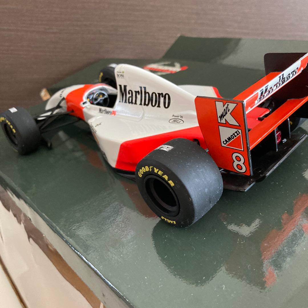 ミニカー McLaren Marlboro MP4/8 FORD HB D7 1/18