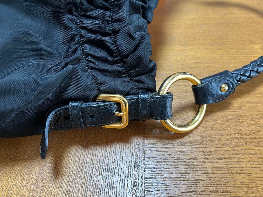 PRADA ブラック ドローストリング バッグ