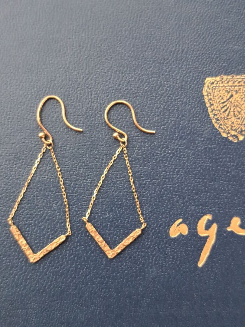 し*ま様 アガット　2014オータムコレクション　揺れるピアス