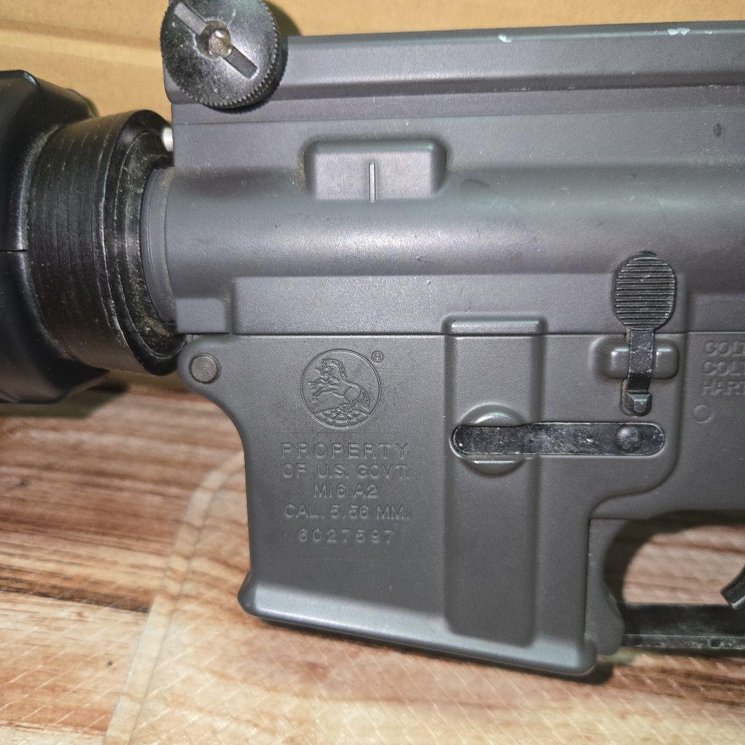 東京マルイ電動ガン コルトM16A2　マガジン付