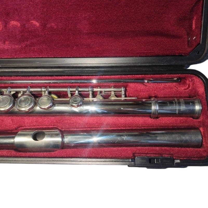 ヤマハ　yfl-211　フルート　管楽器　Eメカ　銀メッキ　YAMAHA