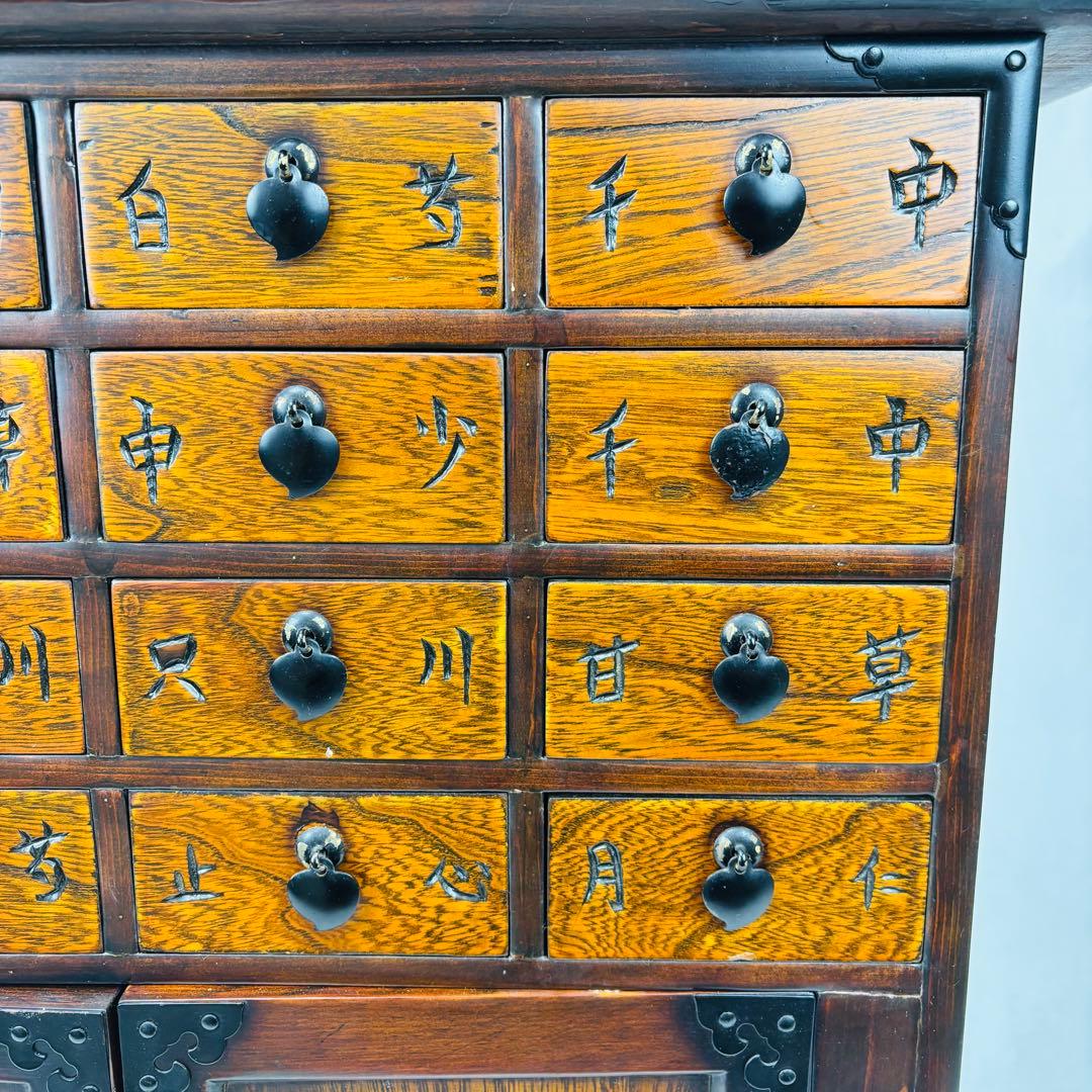 李朝家具 薬箪笥（ヤクジャン）韓国アンティーク小箪笥　ヴィンテージ　戸棚